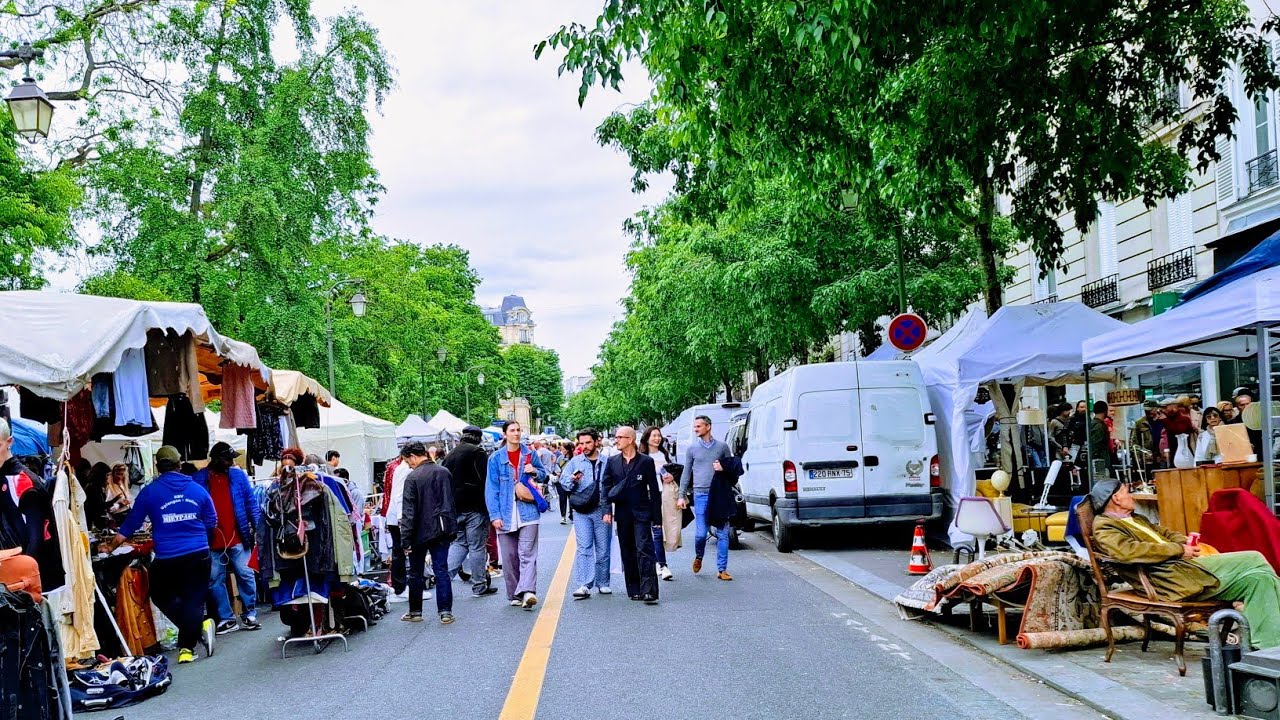 Paris France🇨🇵FLEA MARKET🏺Marché aux puces🪑BROCANTE in Paris🪞🪑ANTIQUE old Things🖼4KHDR Thrifting