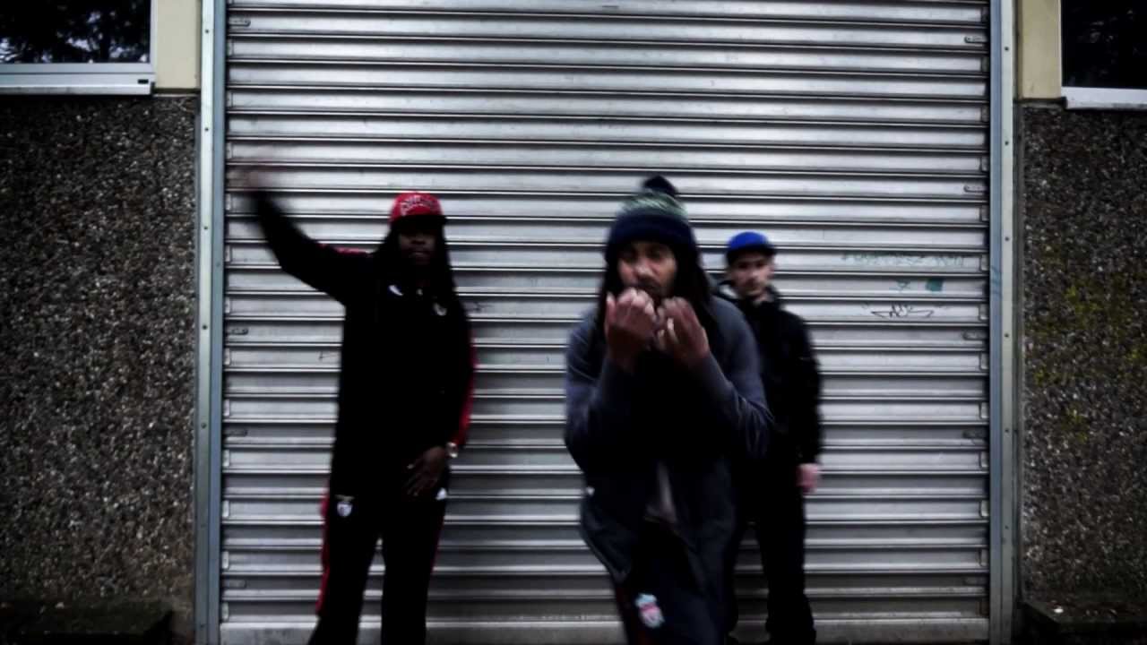 tempo ata passa-Locks ft Abrov (video clip)(Rbl)-mji sound side production
