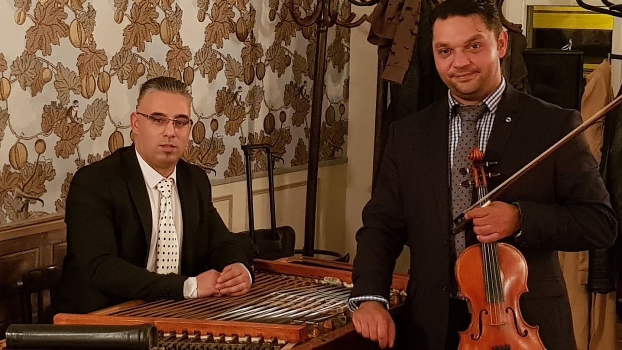 Farkas Elemer es Cigany Zenekara .  Lagzi
