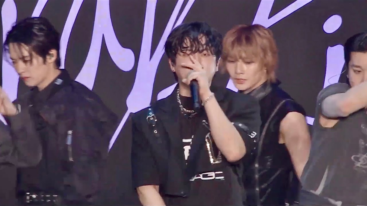 Booster (live FC) ✵ Stray Kids 240428