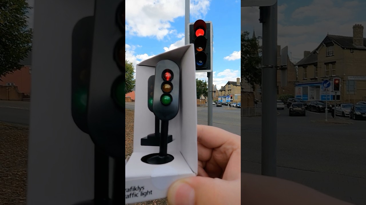 Toy Traffic Light By Flying Tiger Copenhagen