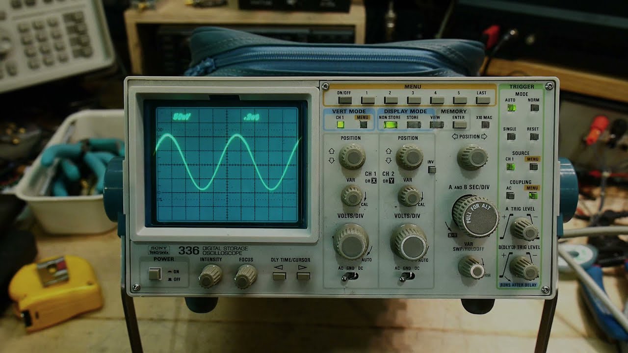 #925 Sony Tektronix 336 50 MHz Analog/Digital Oscilloscope