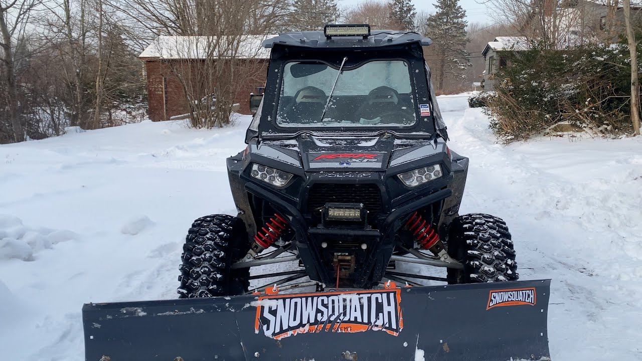 Уборка снега с помощью Polaris Razor 1000Xp и новых верхних дверей Vevor.