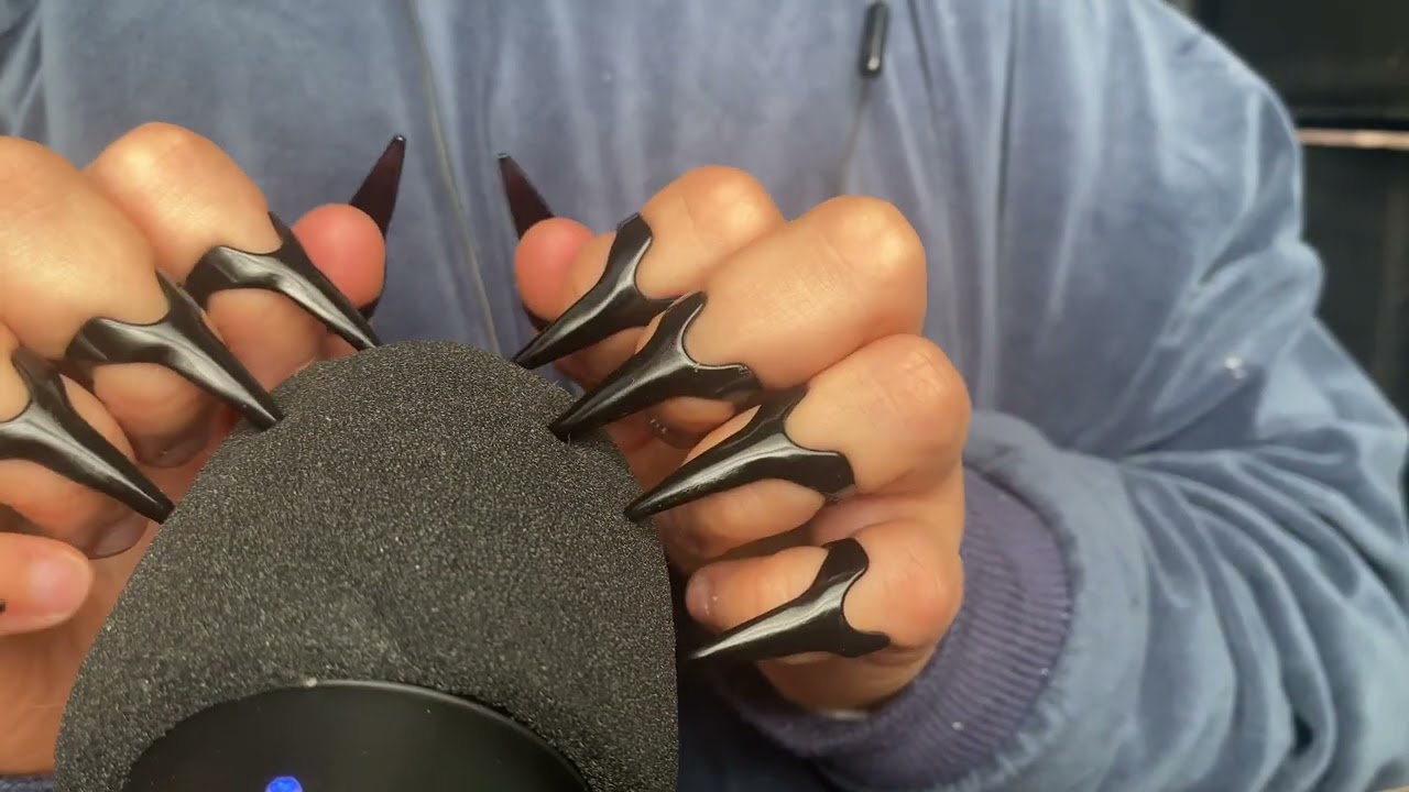 ASMR mic scratching with claws (up close)