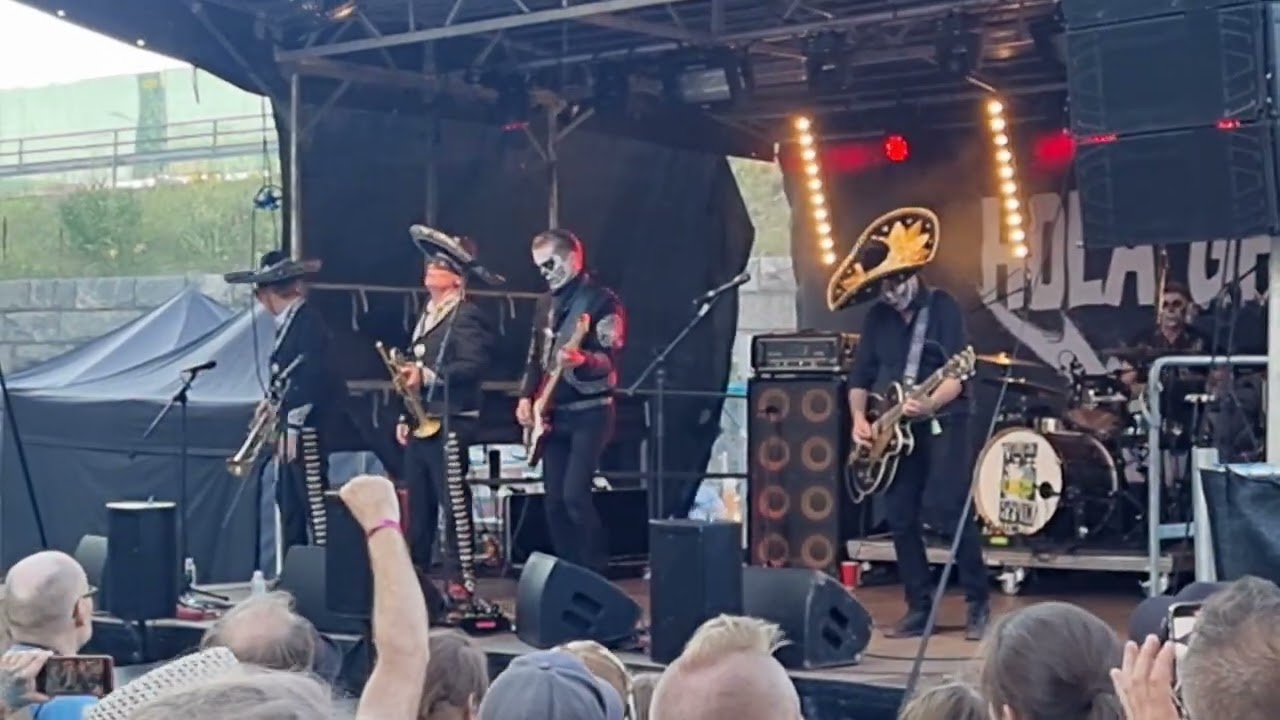 Hola Ghost : Chupacabra (live)