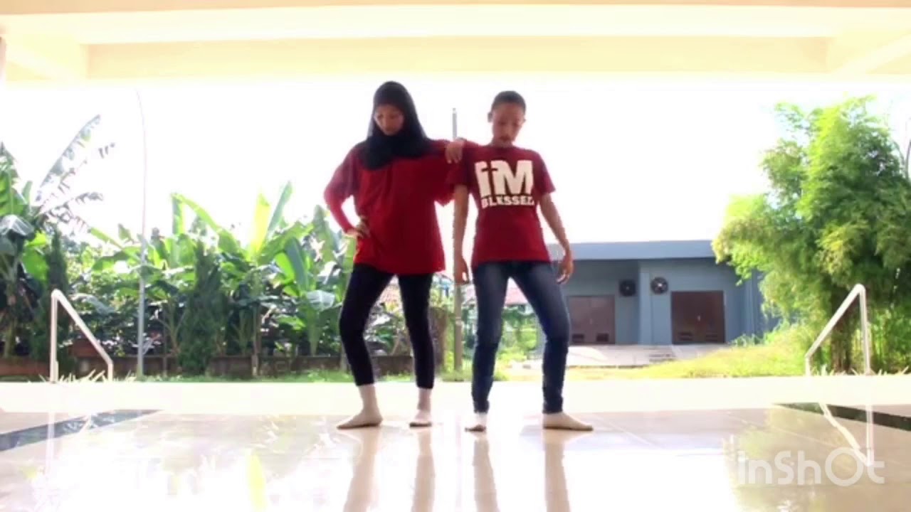 Boss Ladies Dance Slow Mo