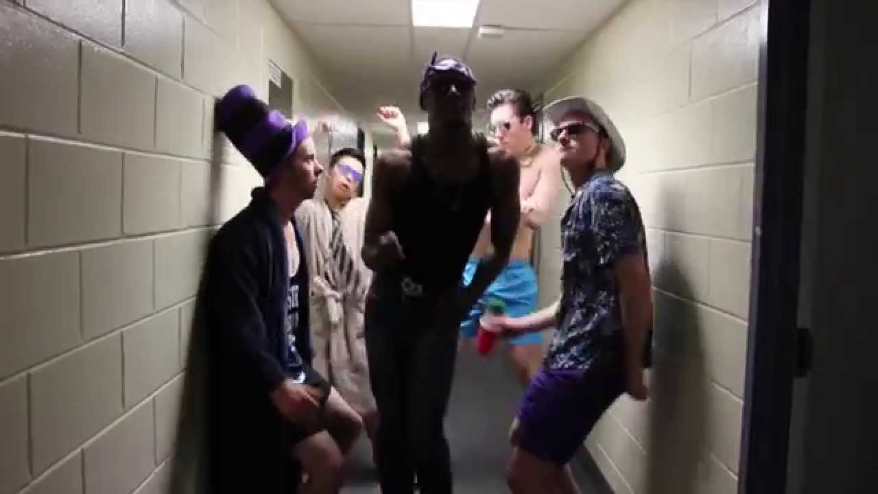 UPTOWN FUNK LIP DUB: SAUGEEN MAITLAND HALL - 5 UP - UWO