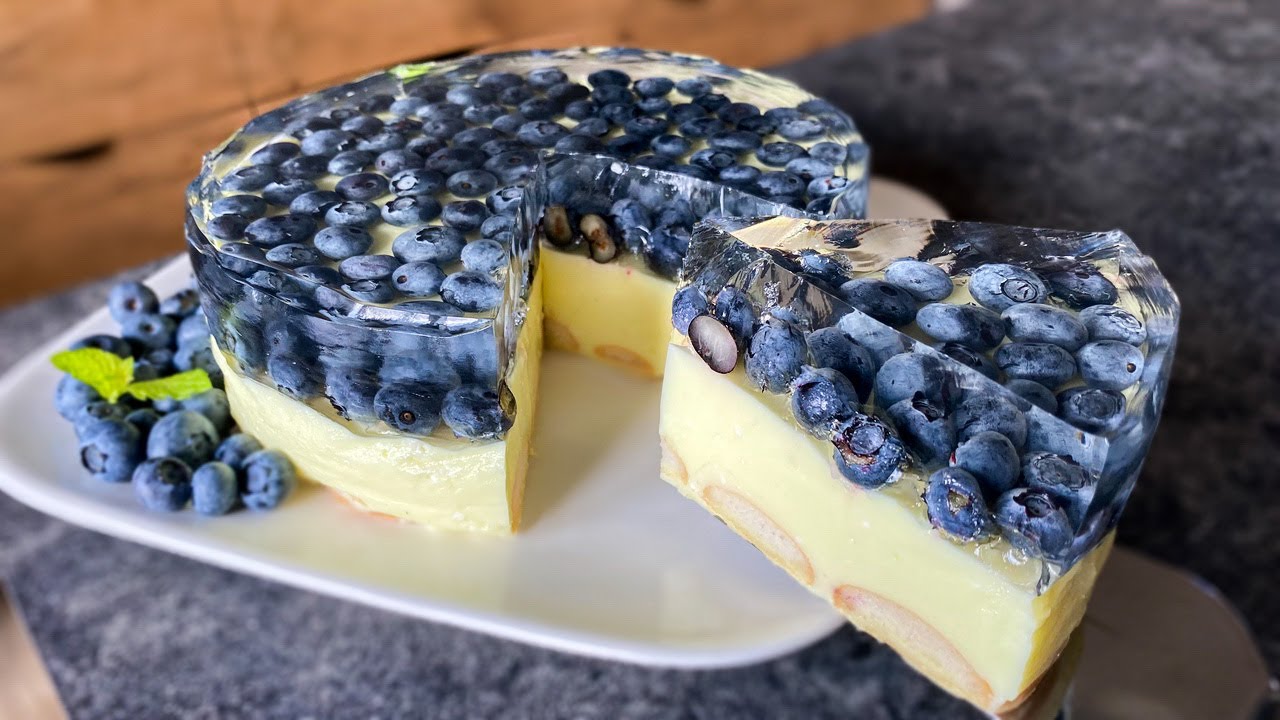 No Bake Cheesecake with Blueberry and Jelly