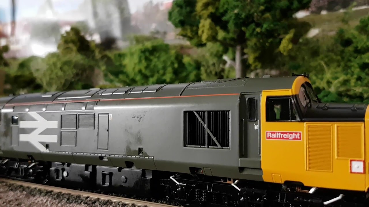Bachmann 37906 with legomanbiffo dcc sound #dccsound #class37  #slug