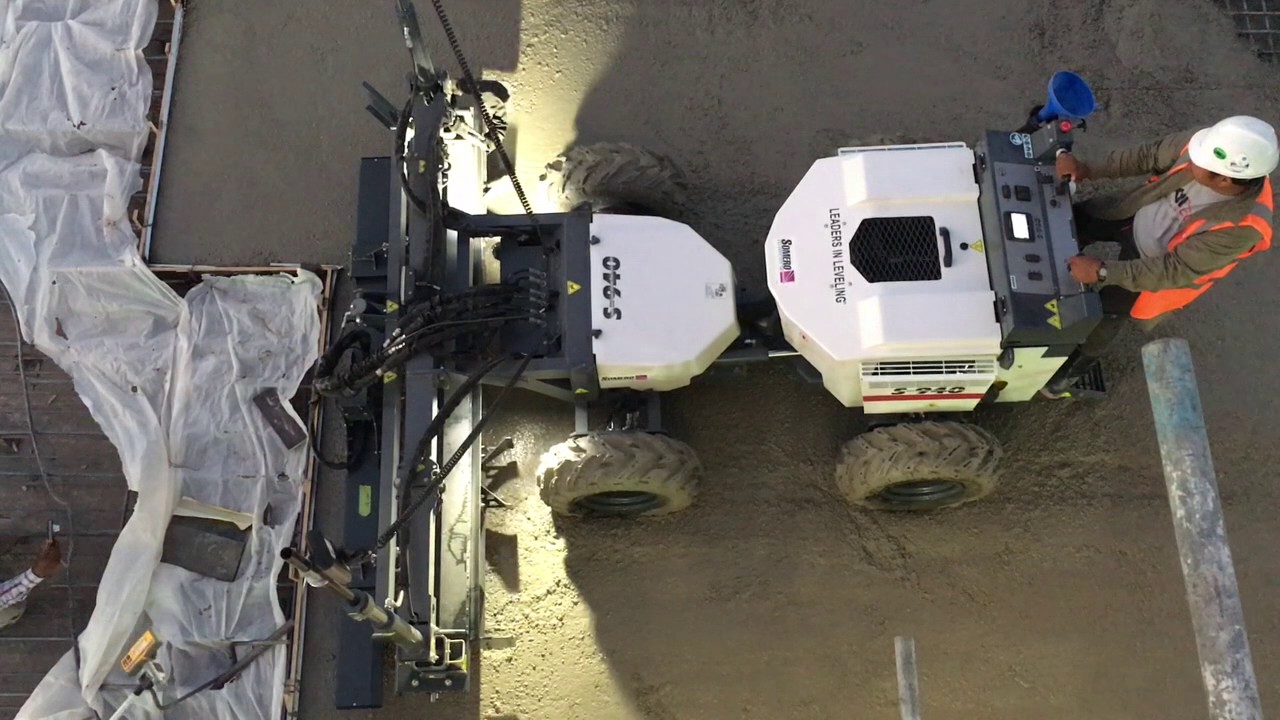 Somero S-940 laser screed