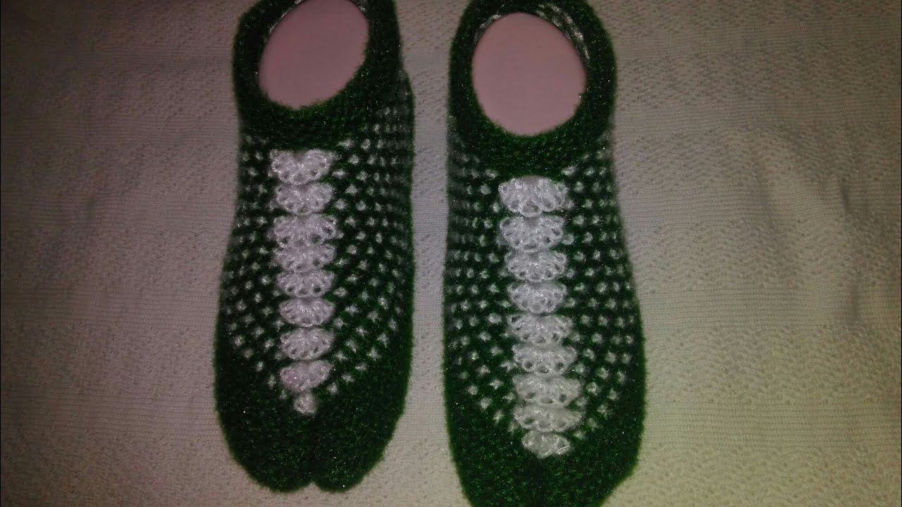 6, 7no. Ladies thumb socks with flowers knitting in hindi..