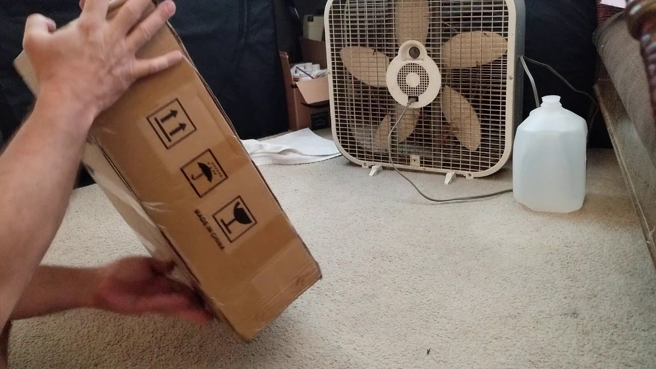 Unboxing the Mars Hydro II 900