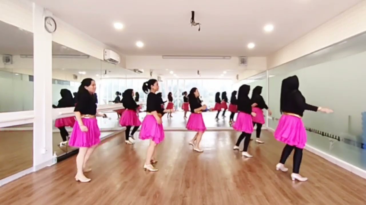 Bachata Risma Line dance(demo)/Choreo Risma Yulana