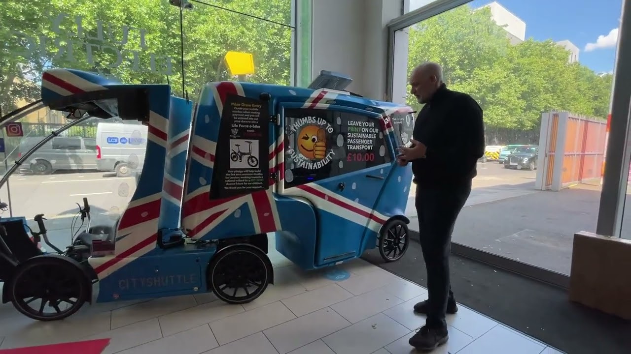 Keith Jones founder of City Shuttle gives a walk around!