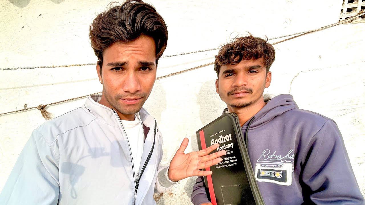 “Subah BSc Ka Form, Shaam Gaon Ki Cricket – Real Village Life Vlog”