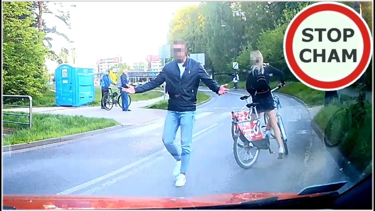Rowerzysta wymusza pierwszeństwo i szuka zaczepki #1082 Wasze Filmy