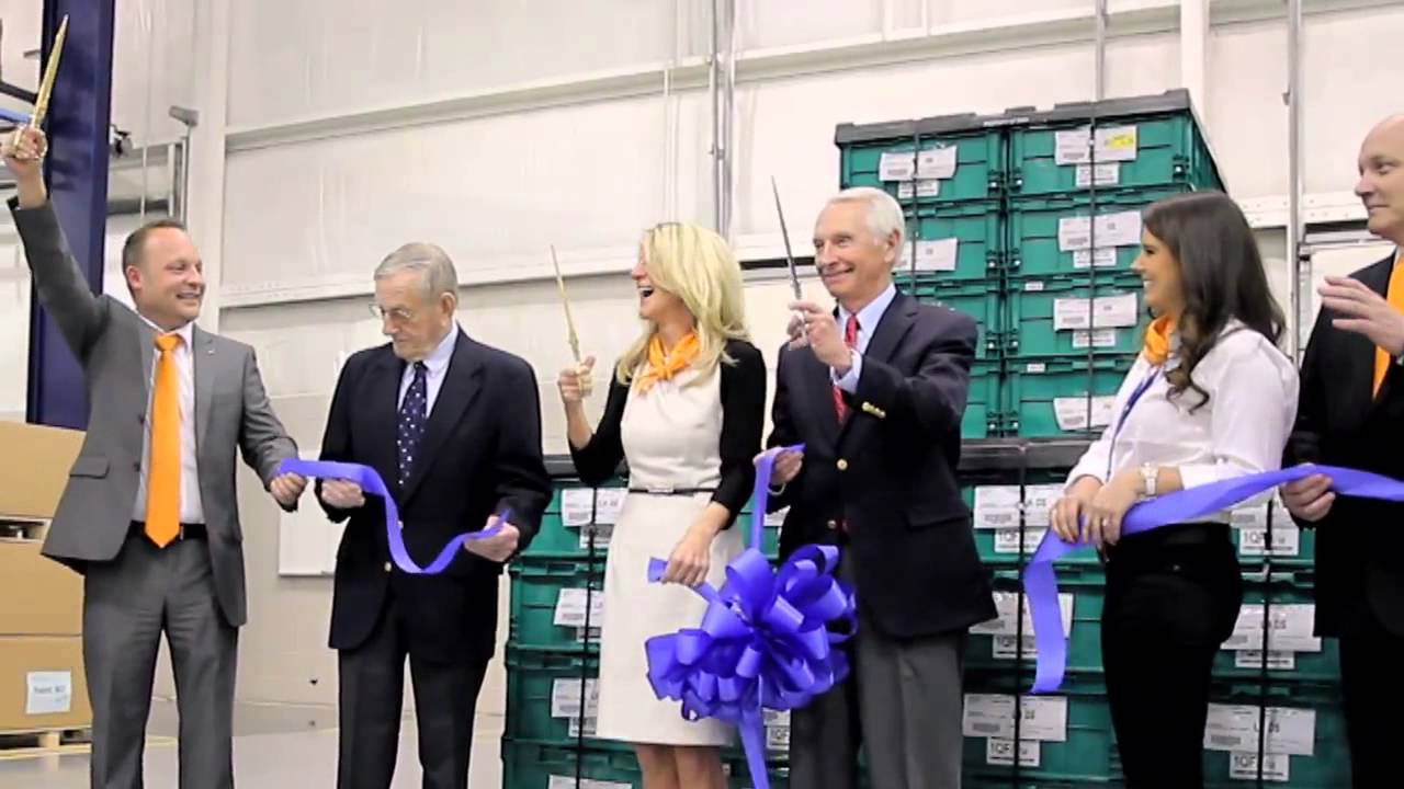 Dr. Schneider Grand Opening, Russell Springs (Kentucky) - EN