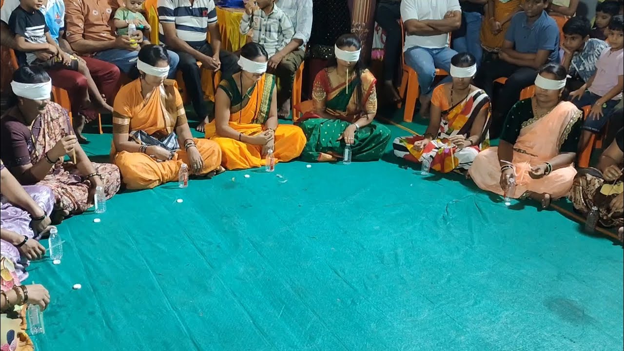 Funny blindfold game #game #trending #dugad