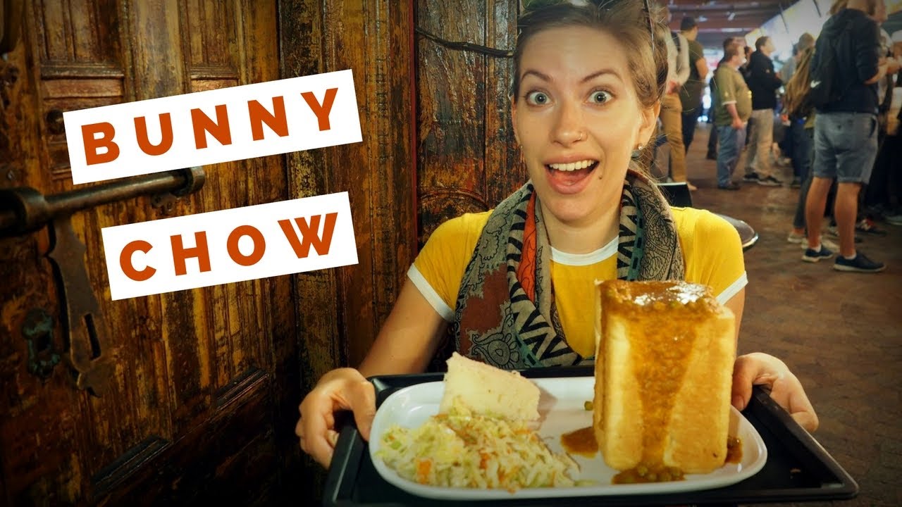 Bunny Chow in Cape Town 🍛 Trying South Africa’s Iconic Curry Bread Bowl at Eastern Food Bazaar 🇿🇦