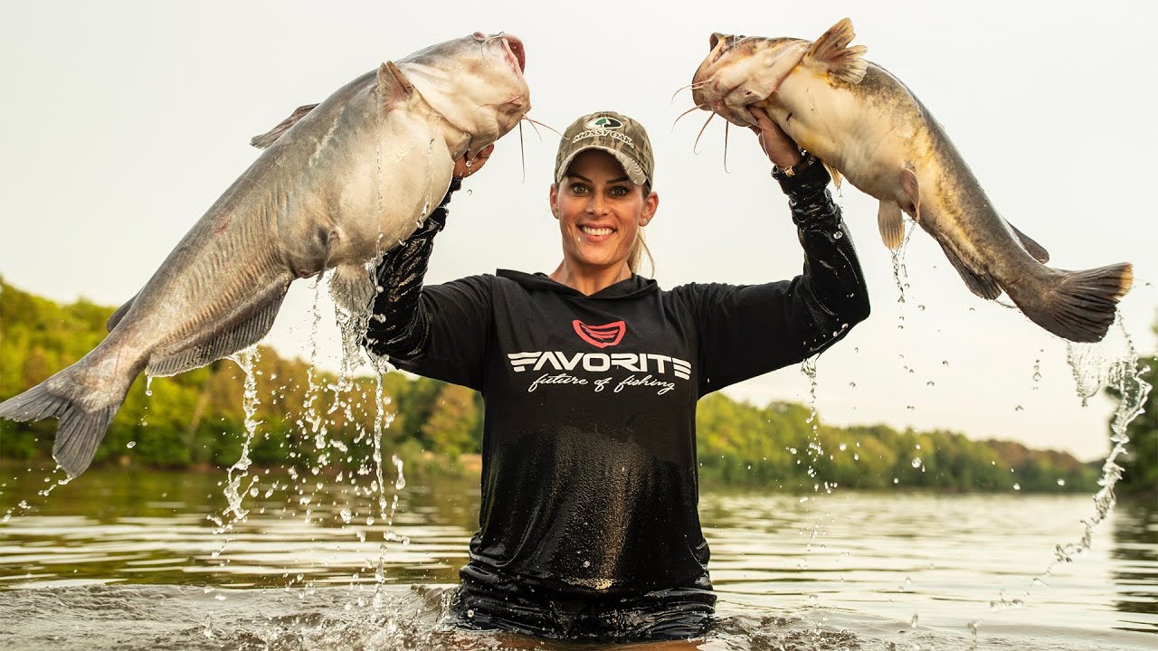 How to Catch MONSTER Catfish like a PRO! {Catch Clean Cook} #TheBigRoll