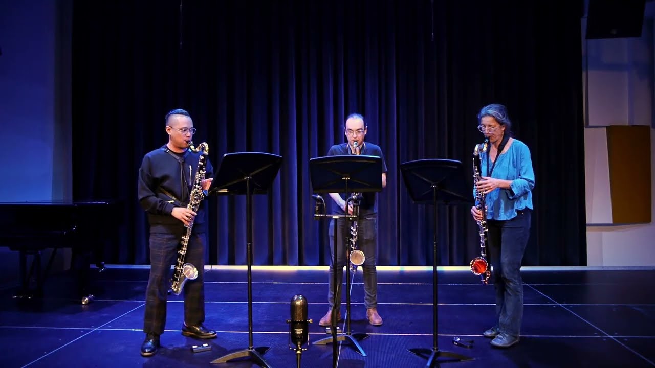 Guus Janssen: Basset (for bass clarinets)