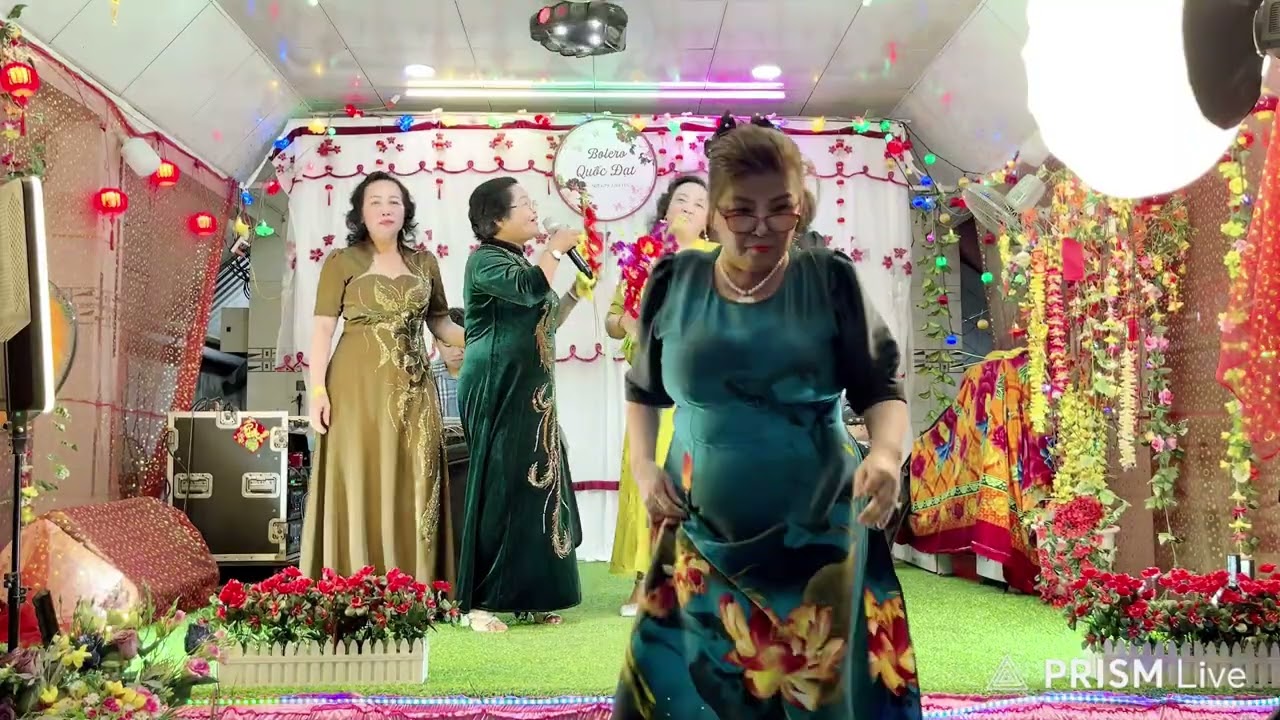 Ca Khúc: như ly rượu tình  |Trình bày: chị Riếng   | Hát với nhau Bolero Quốc Đạt.
