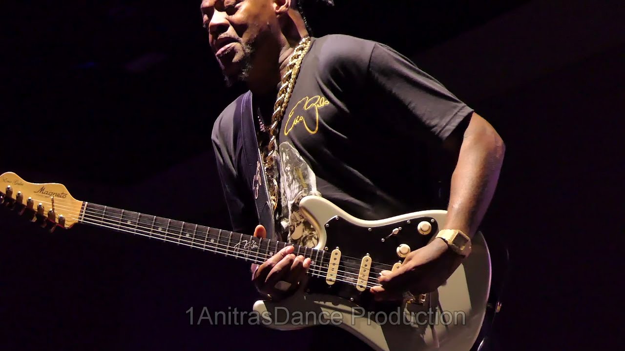Eric Gales - Don't Fear The Reaper Medley - 10/16/21 Lancaster Roots & Blues Festival