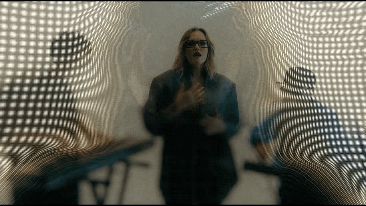 Hello Seahorse! - Demasiado (Video Oficial)