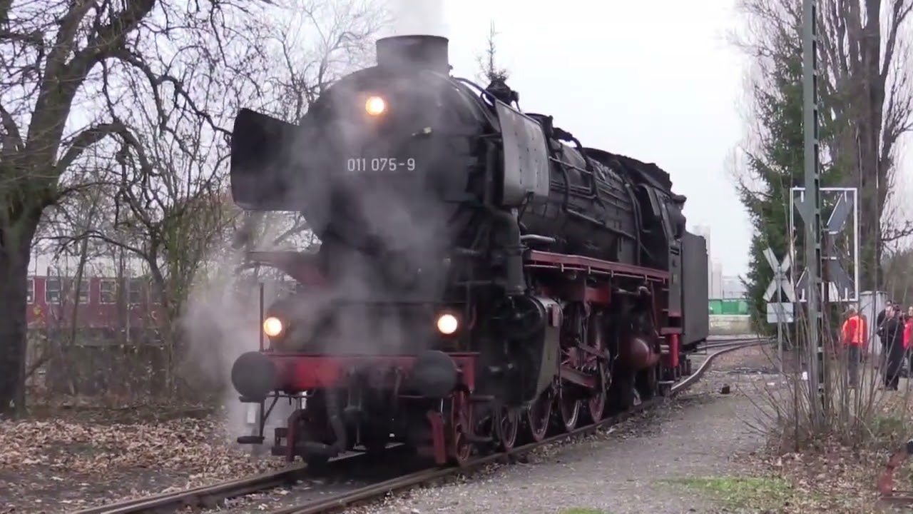 Lok BR 01 1075 aus den Niederlanden im alten BW Köln Nippes RIM