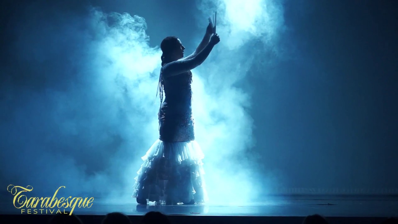 Salima: Ya msafer Wahdak  - flamenco-oriental with fan - Tarabesque Barcelona