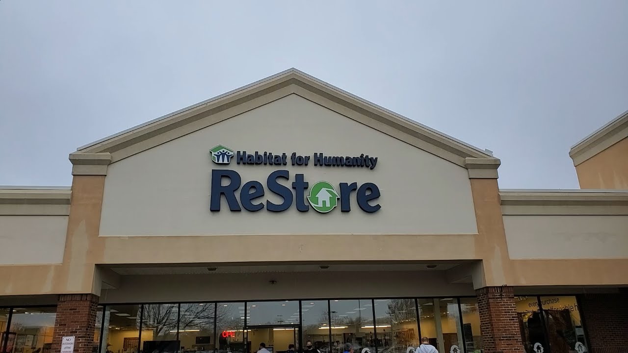 Come go with me today to the Habitat Restore in Statesville, NC #HabitatRestore #Restore #Thrifting