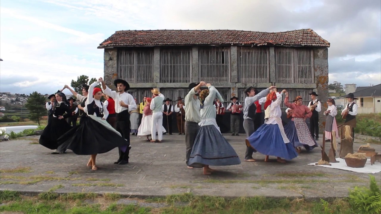 Dobadoira do Rancho Folclórico de Figueiró Amarante