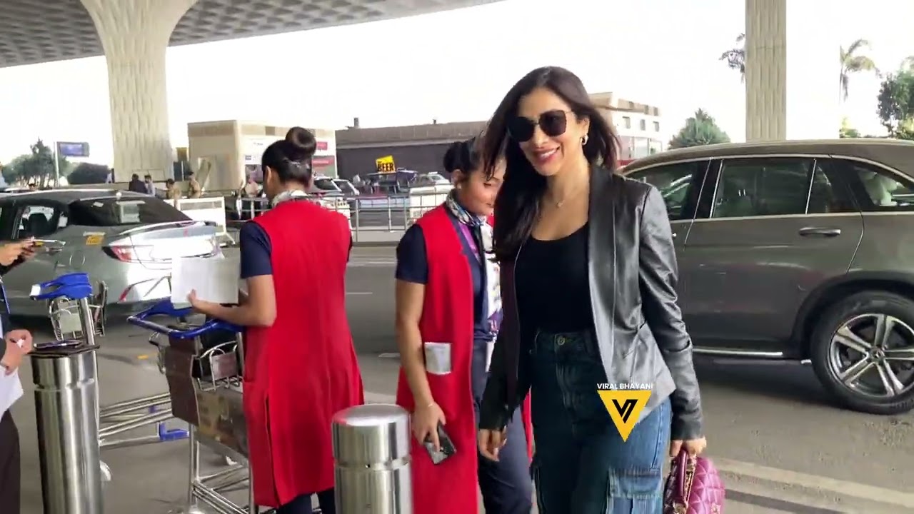 Divyanka Tripathi, Sophie Chaudhary, and Krushna Abhishek Spotted at Mumbai Airport