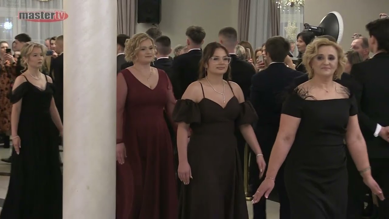 MASTER TV ŁUKÓW - Studniówkowy Polonez w wykonaniu uczniów Zespołu Szkół w Radoryżu Smolanym I'2026