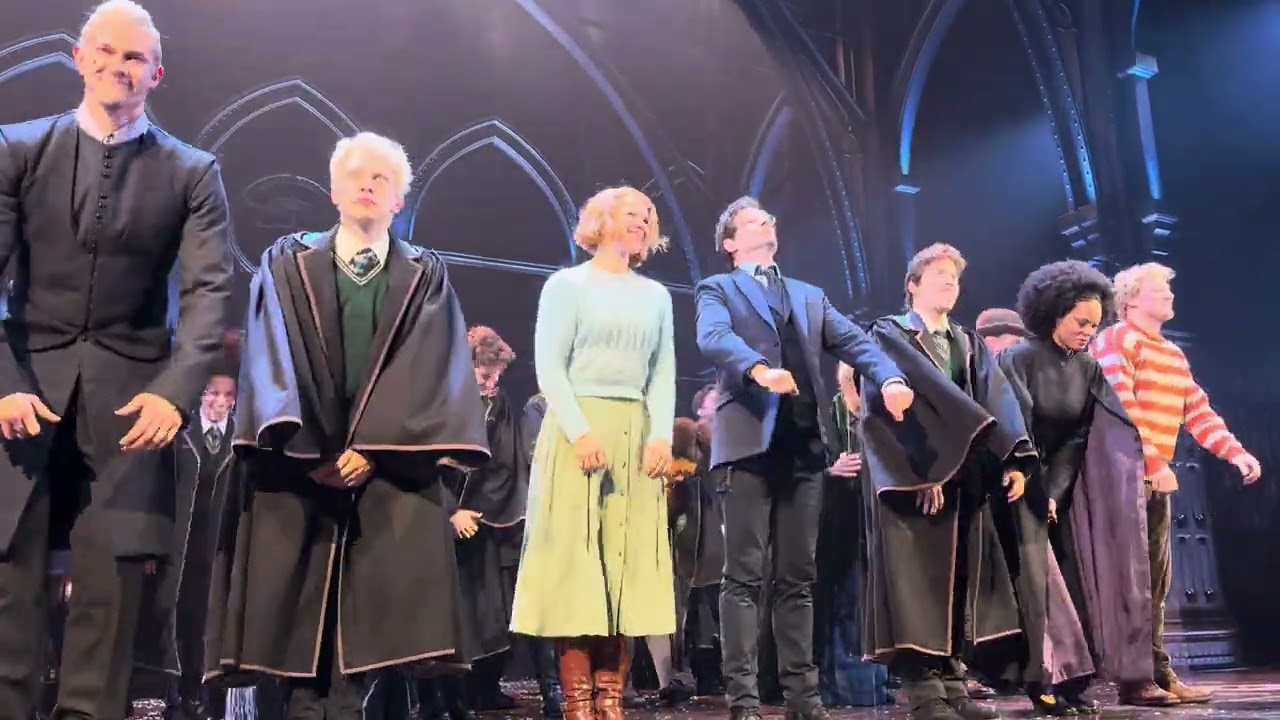 Slotapplaus allereerste try-out Harry Potter en het vervloekte kind.