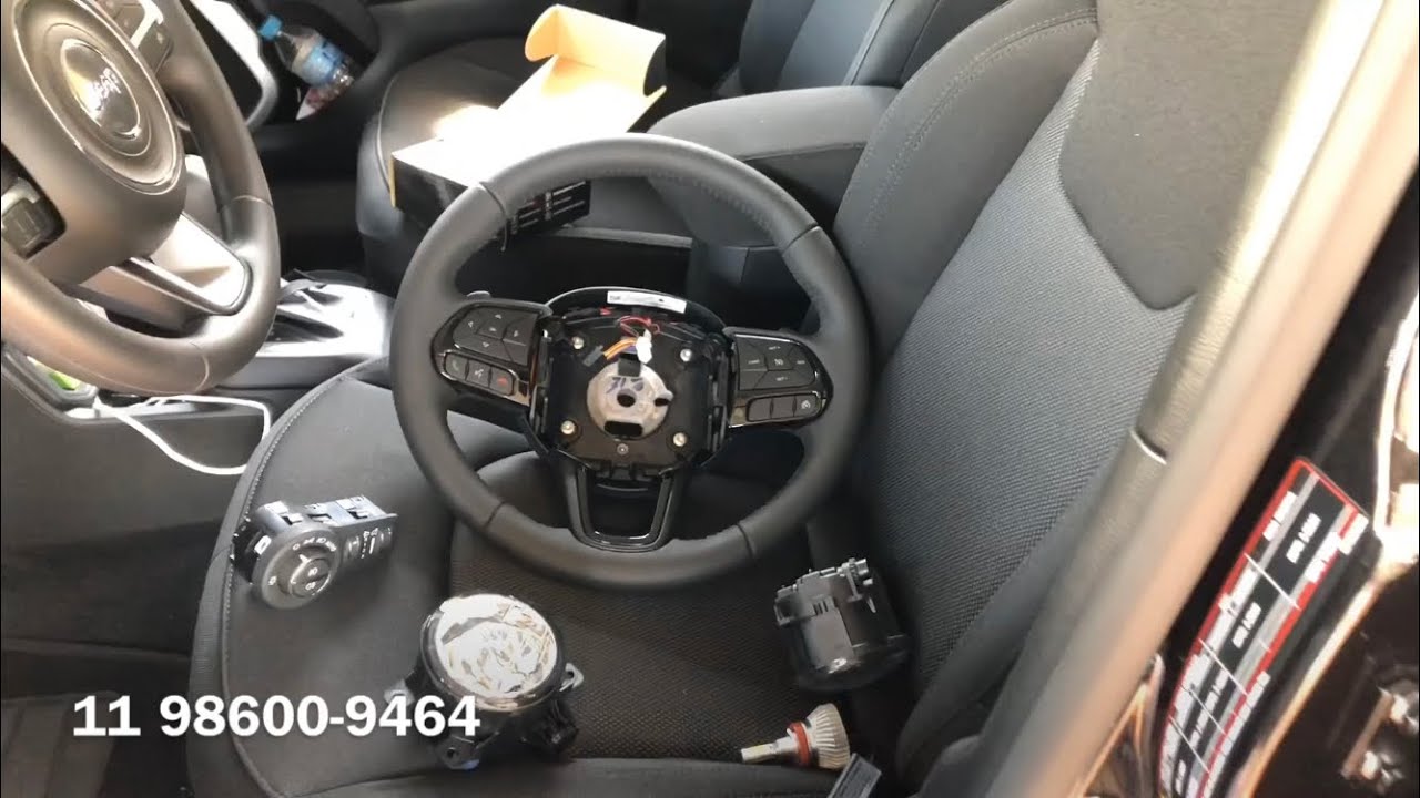 Acessórios Jeep Renegade 2019 - Paddle Shift, Comandos de Som no volante e Farol de Milha.