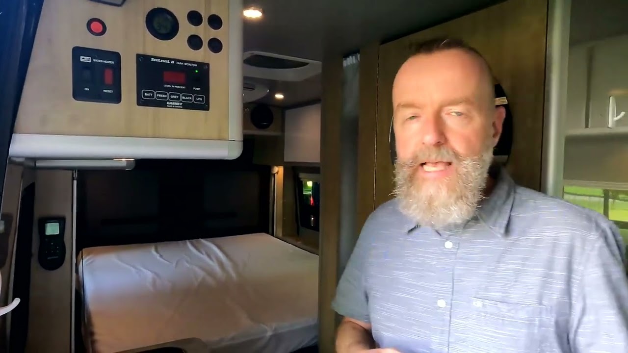 Visite de l'intérieur de notre VR Le Compton  -  Safari Condo Flex 21-  Loue moi ca