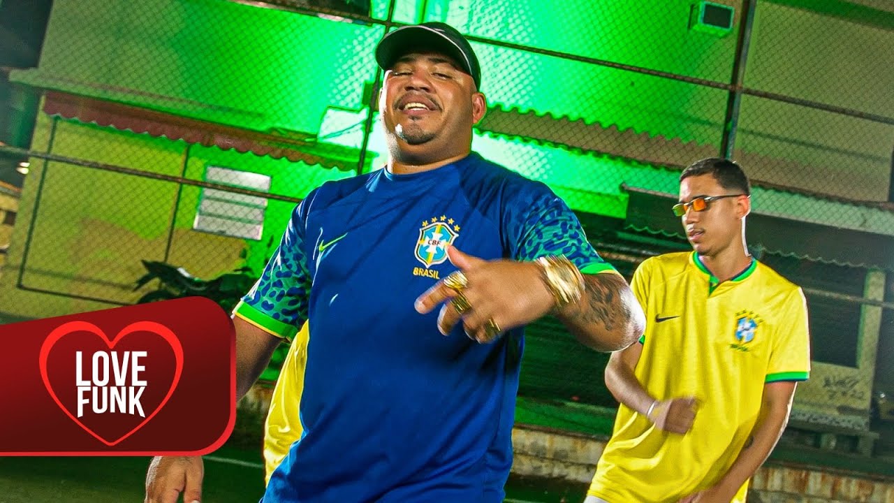 JOGADINHA DO PAQUETA, BALAN&Ccedil;A O OMBRINHO PUXA A TROPA PAQUET&Aacute; - MC RF (Clipe Oficial) DJ Kaio VDM