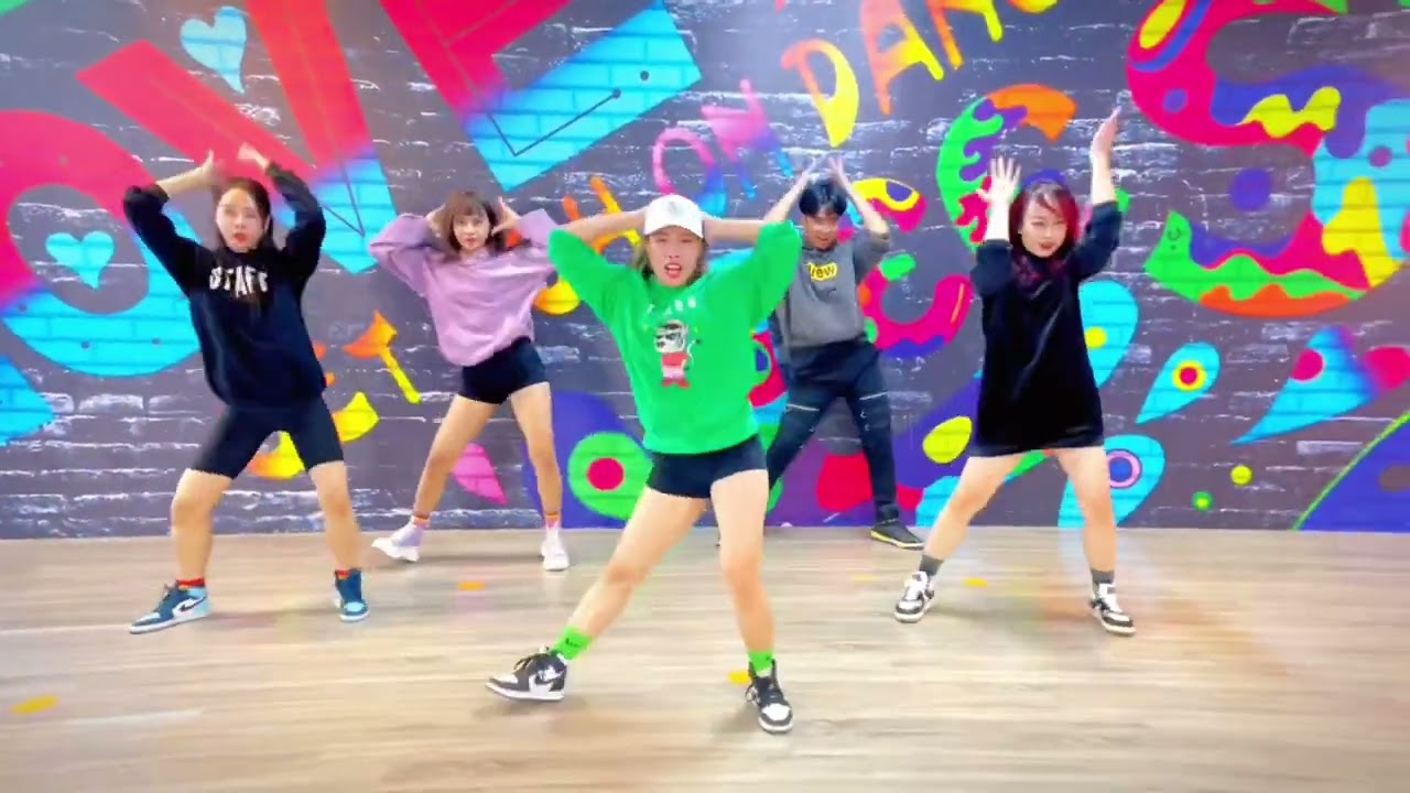 Zin 102 / Rock The Boat / ZUMBA / Hip-Hop / Uyên Nguyễn chereo