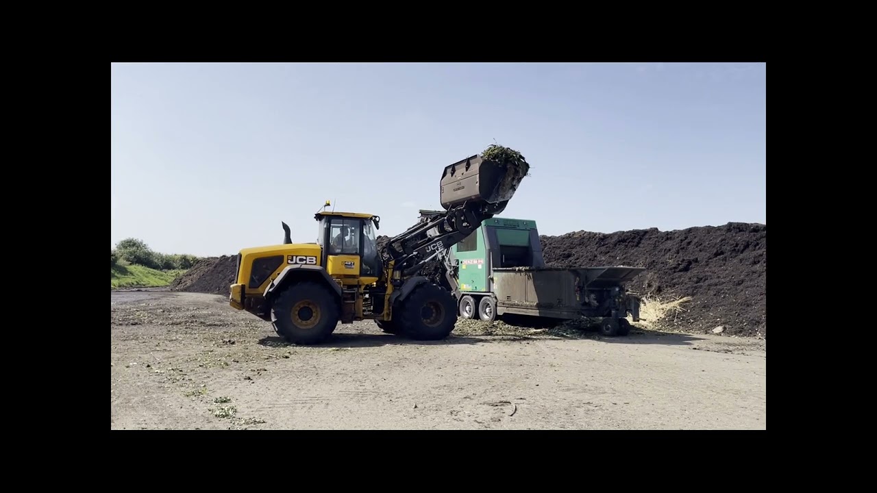 Efficient High Tip Buckets Moving Vegetative Waste | B.A. Caulkett