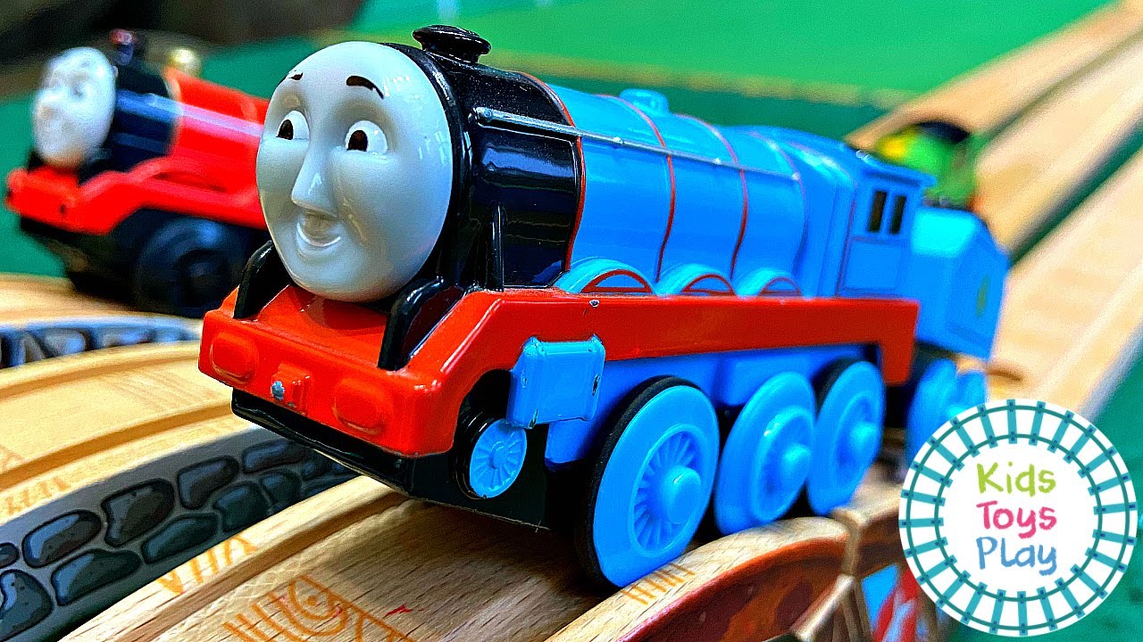 Thomas Train Race on the Rails Motorized Wooden Railway | Fun Toy Trains for Kids