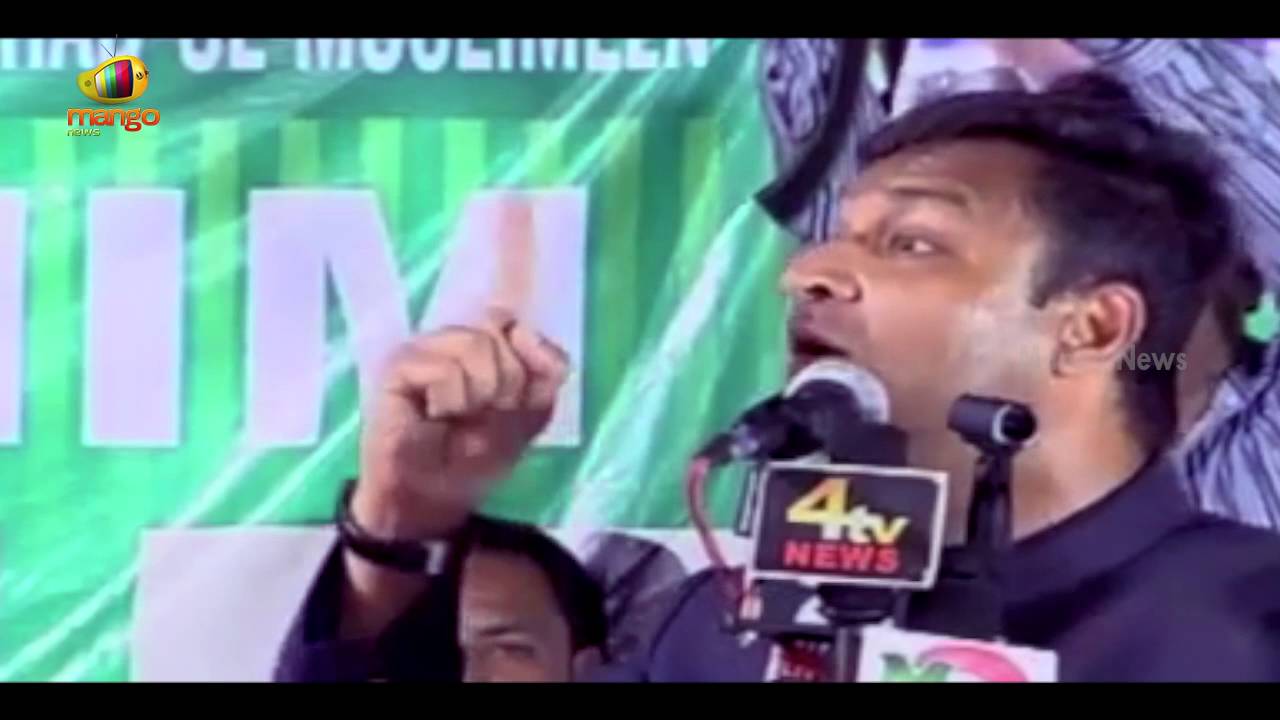 Akbaruddin Owaisi's Aggressive Speech at GHMC Poll Campaign | Mango News
