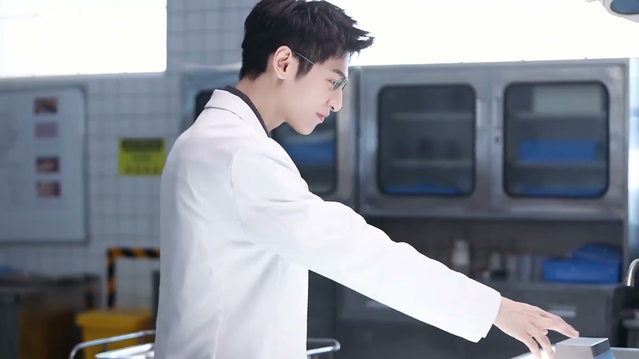 010126 《剥茧》法医齐思哲的工作日常 The Truth Within x Luo Yunxi behind-the-scenes 