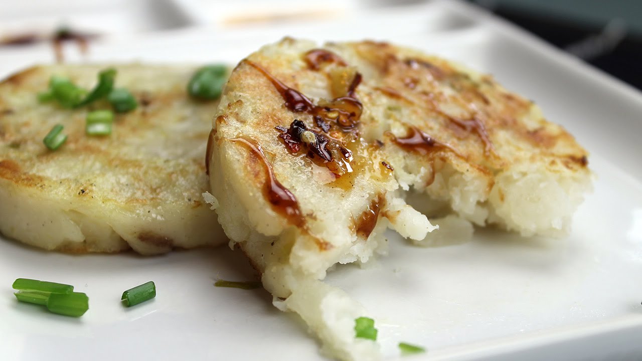 Lo Bak Go - Chinese Turnip Cake | Vegan Recipe