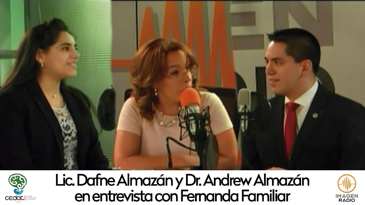 Lic. Dafne Almazán y Dr. Andrew Almazán en entrevista con Fernanda Familiar