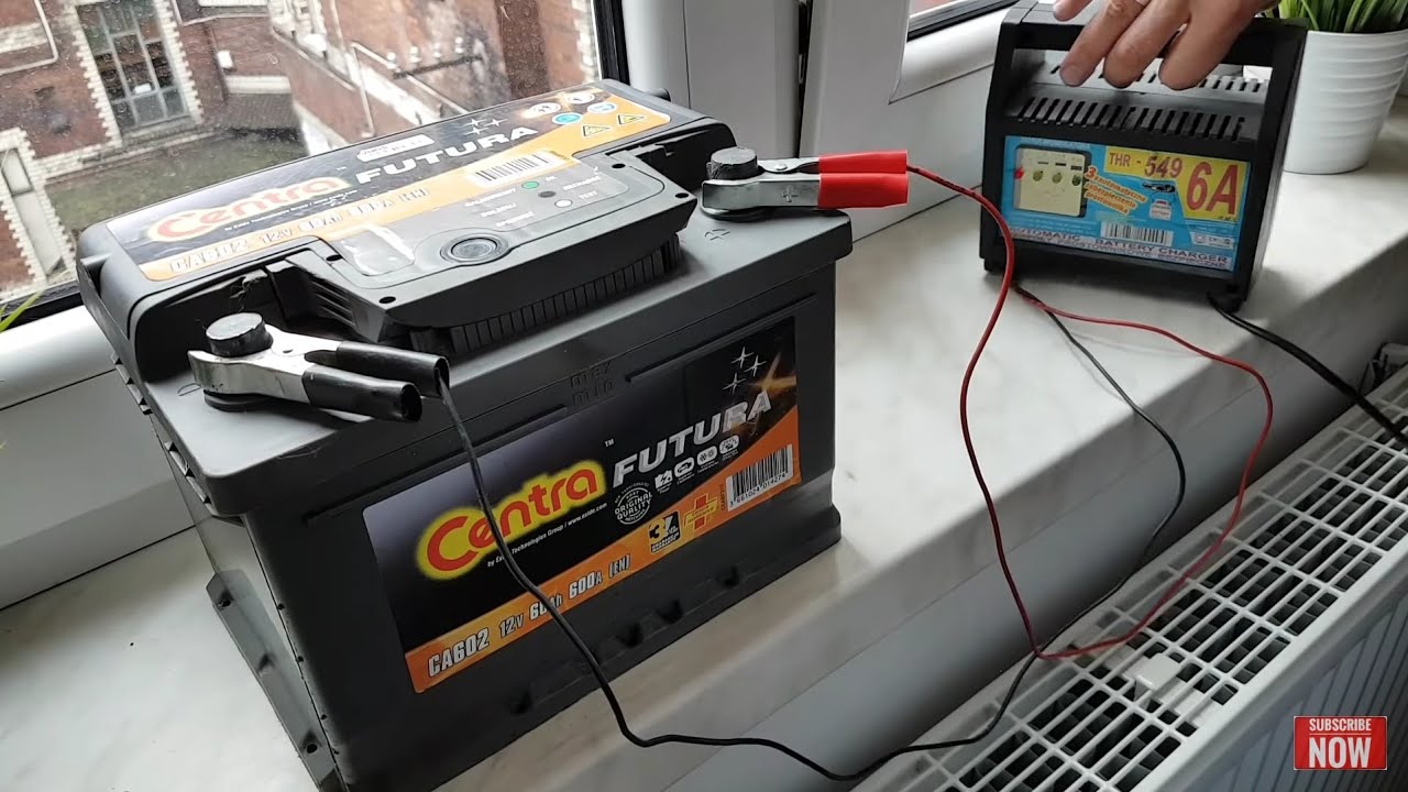 Rozładowany akumulator - jak naładować akumulator samochodowy? Prostownik