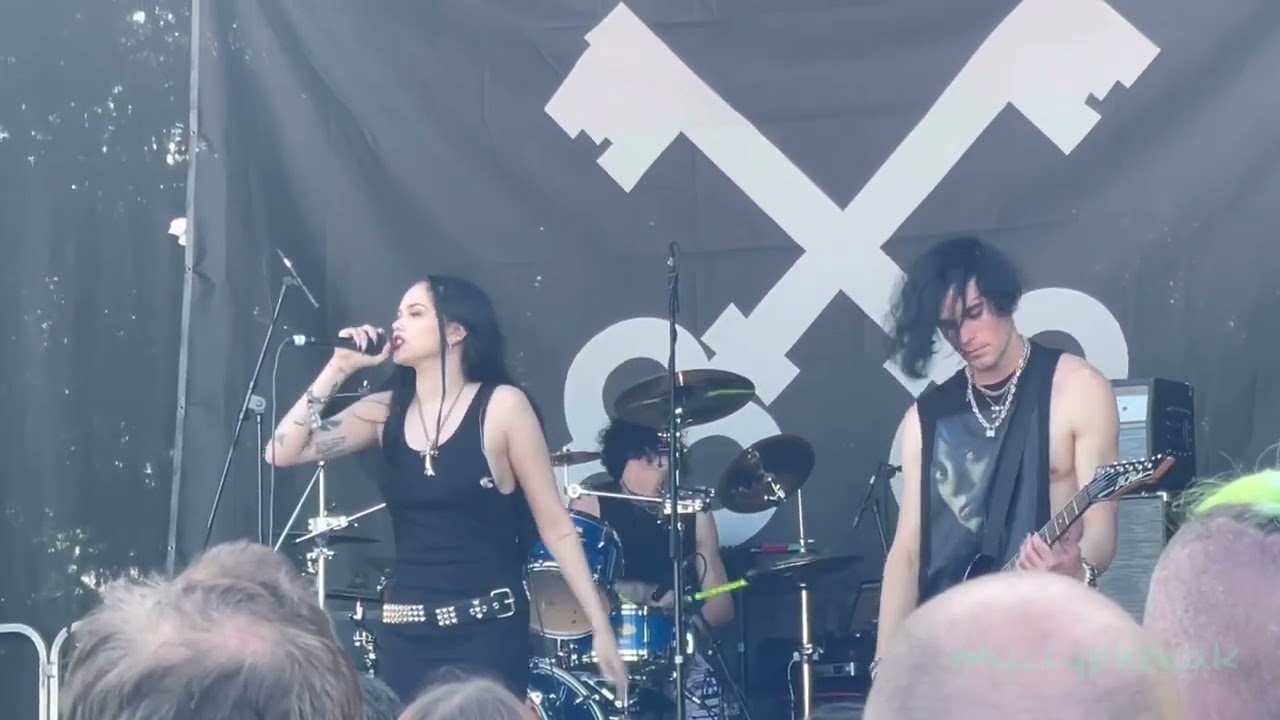 Take Me Nowhere - Maggie Lindemann (Slam Dunk Festival South Hatfield 230527)