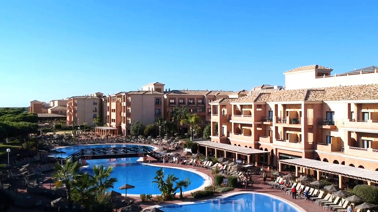 Hotel Barcel&oacute; Punta Umbr&iacute;a Beach Resort from above | Drone Video | HD + 10% Booking.com Voucher