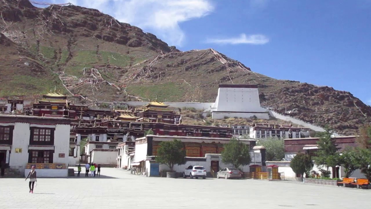 #Tashilampo Monastery in Shigatse #Tibet