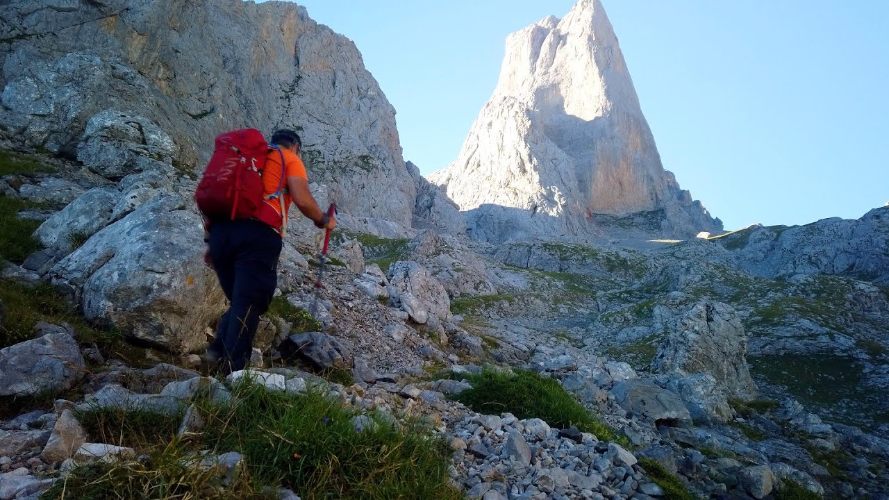 (4K) Subida a Torrecerredo desde Pandébano, Asturias | Senderismo en Picos de Europa | #senderismo